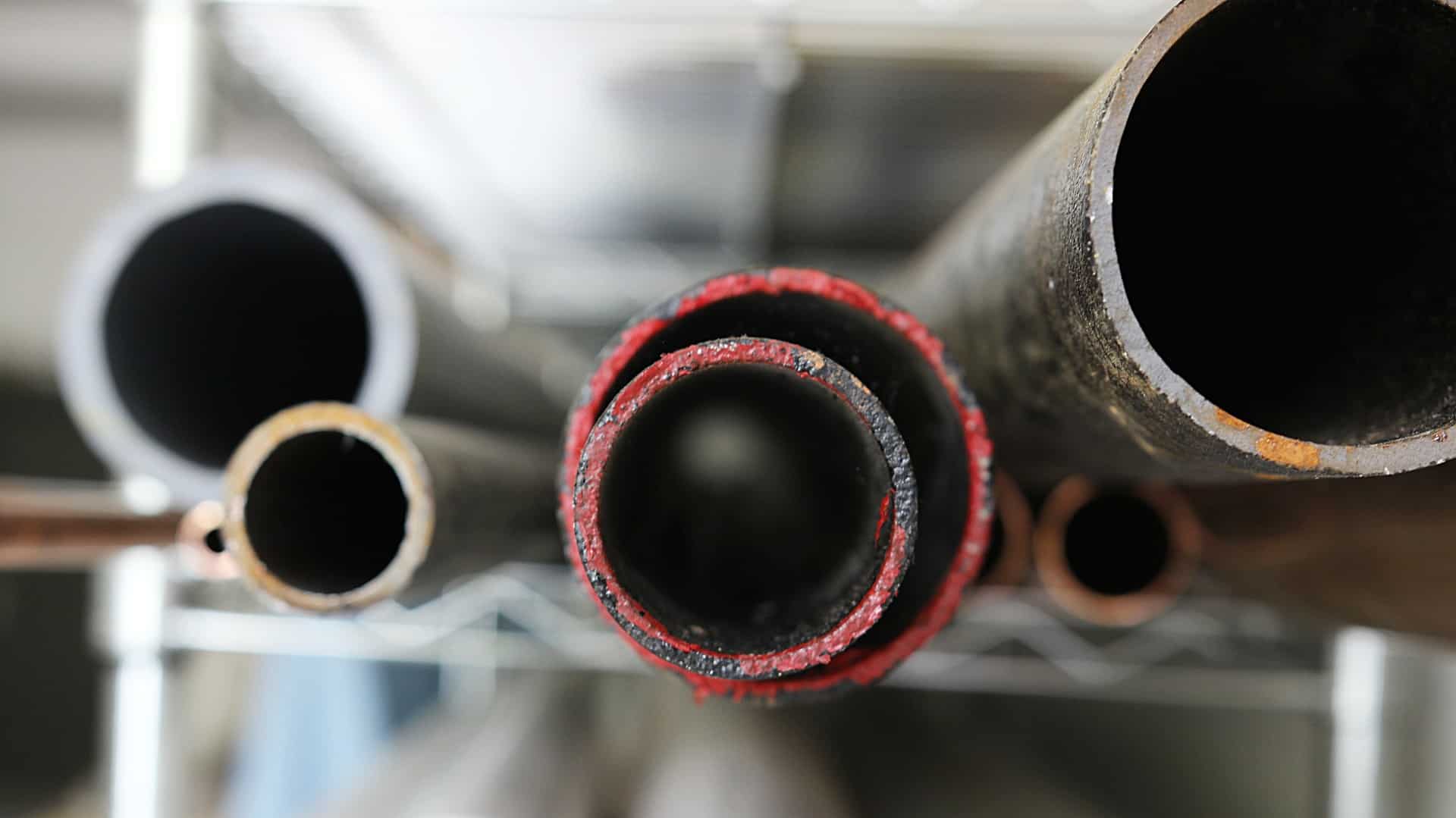 symptoms and signs of bad pipes